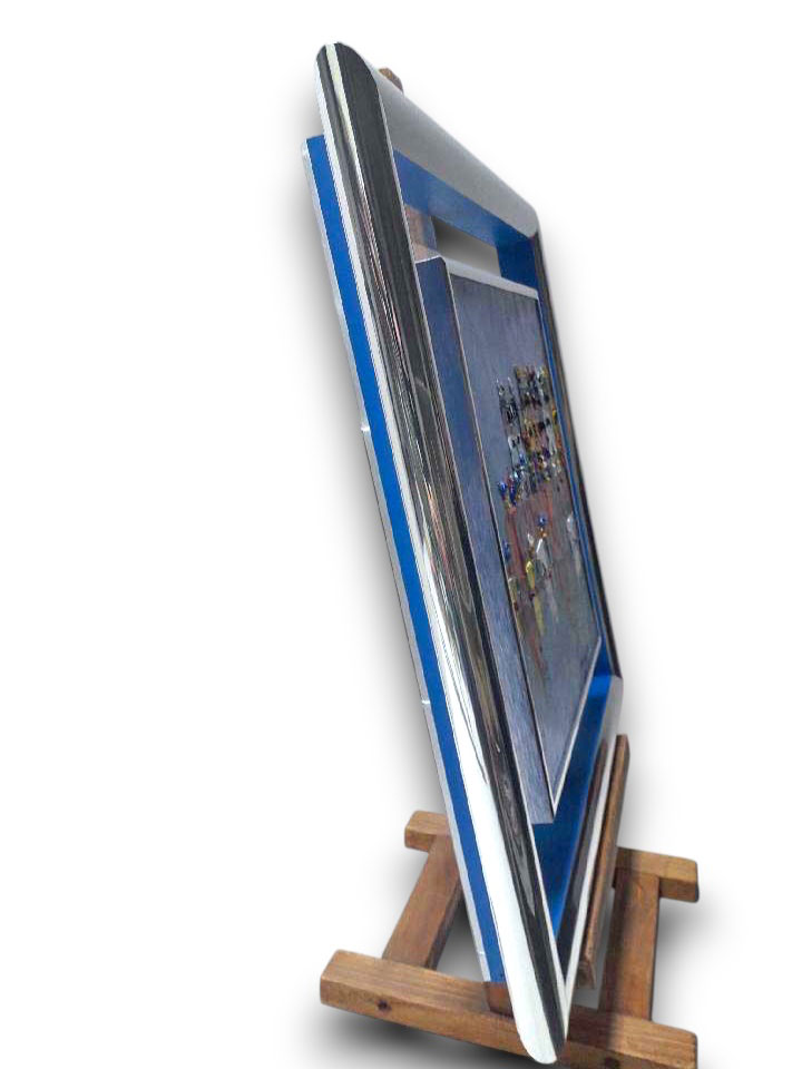 Argent vif rehausse bleu vif plexi transparent cache-clous argent vif (Charles Cambier)